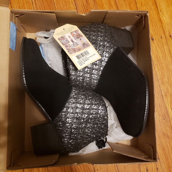 Toms Leila bootie NWT - Picture 3 of 3